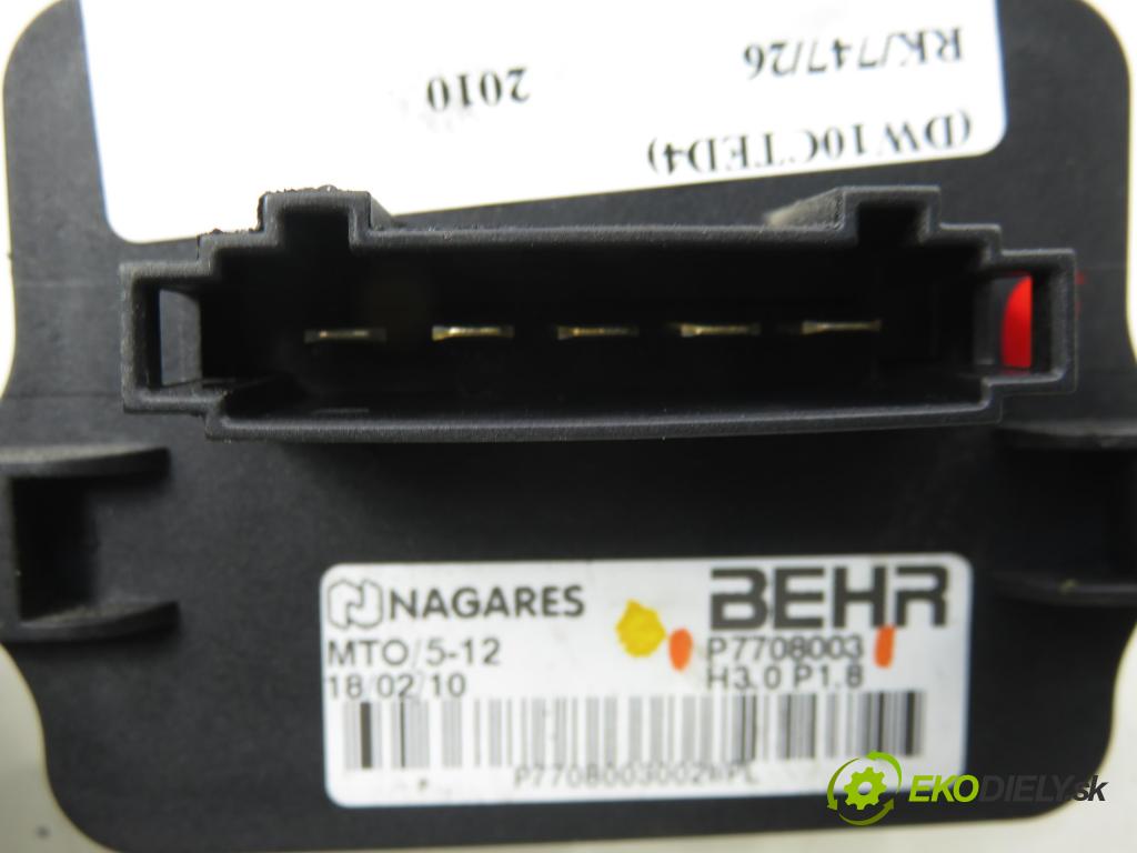 PEUGEOT 5008 (0U_, 0E_) MINIVAN 2010 110,00 2.0 HDi 150 / BlueHDi 150 - RHE (DW10CTED4) 1997,00 rezistor / REOSTAT: topení P7708003