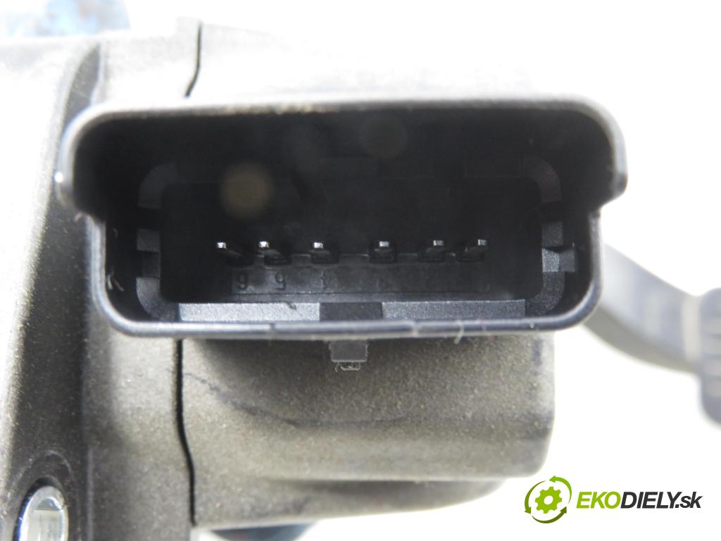 PEUGEOT 5008 (0U_, 0E_) MINIVAN 2010 110,00 2.0 HDi 150 / BlueHDi 150 - RHE (DW10CTED4) 1997,00 potenciometr plynového pedálu 0280755167 ; 9671416880 (Potenciometr plynového pedálu)