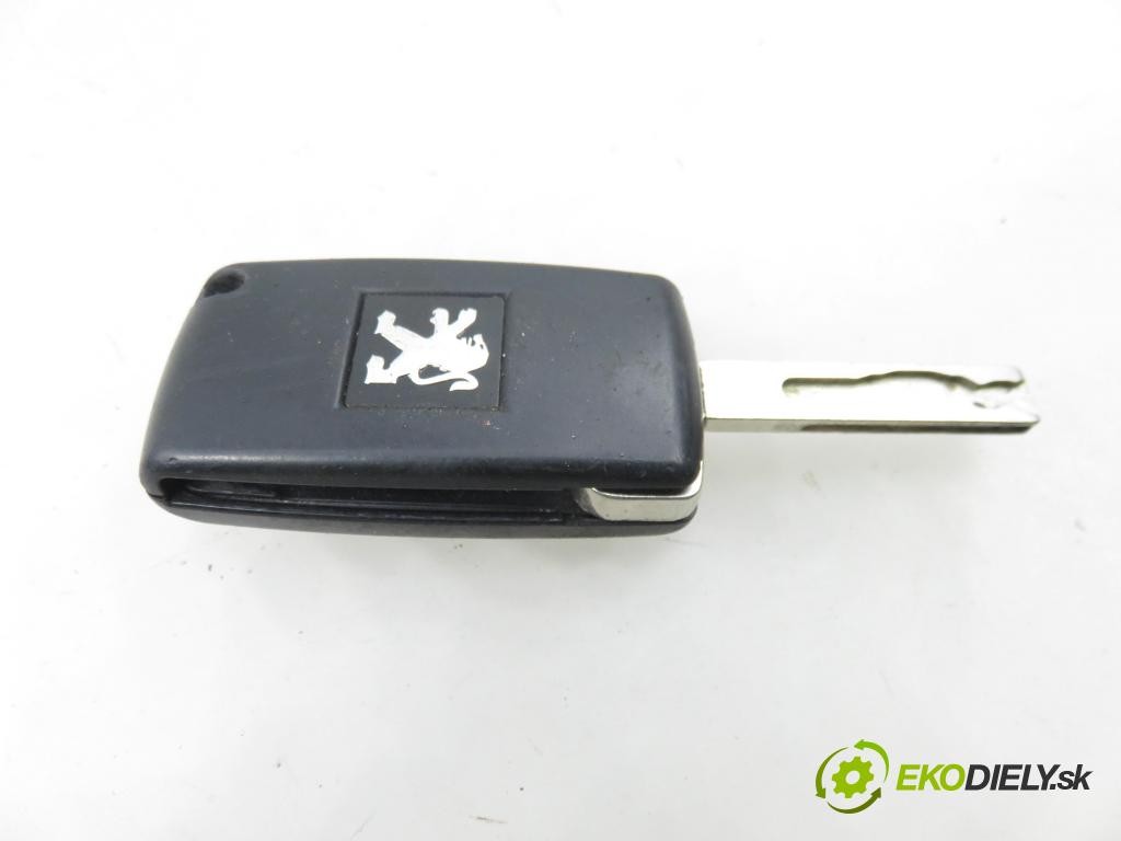 PEUGEOT 5008 (0U_, 0E_) MINIVAN 2010 110,00 2.0 HDi 150 / BlueHDi 150 - RHE (DW10CTED4) 1997,00 spinačka 36410600 ; 9663123380 (Spínacia skrinka)