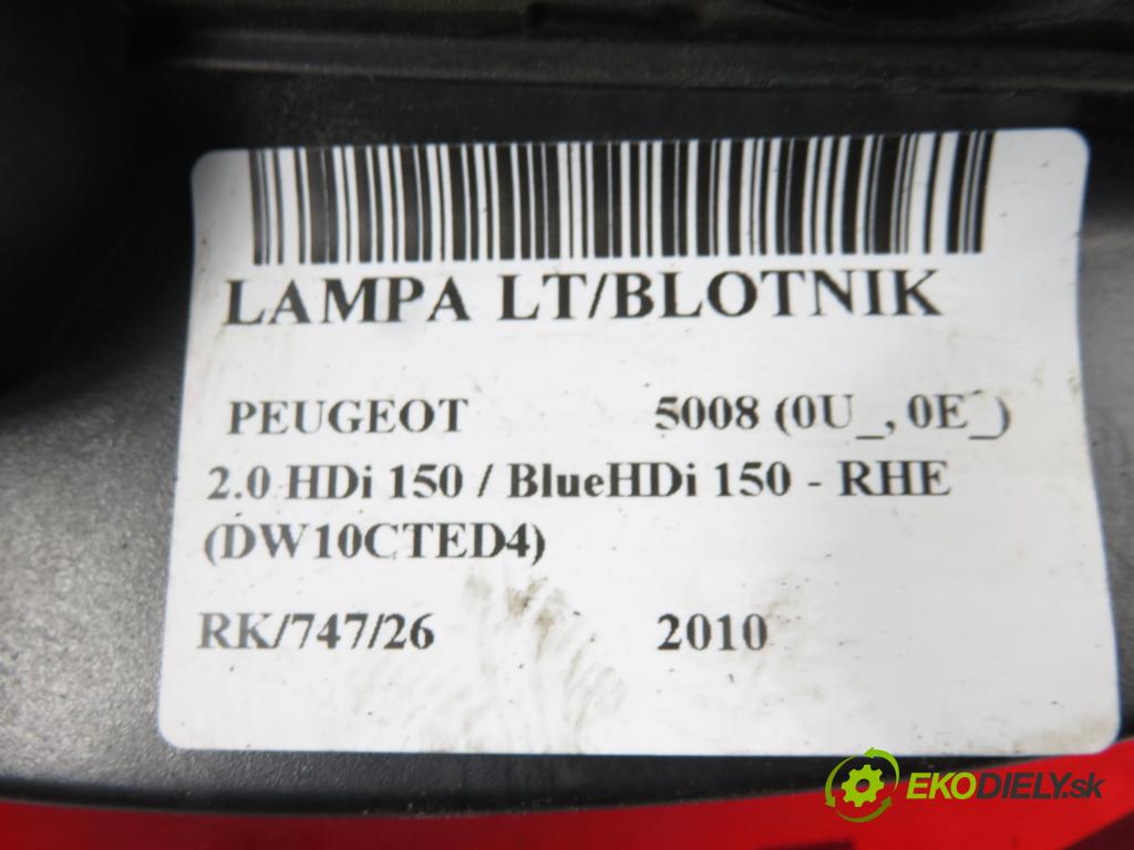 PEUGEOT 5008 (0U_, 0E_) MINIVAN 2010 110,00 2.0 HDi 150 / BlueHDi 150 - RHE (DW10CTED4) 1997,00 Svetlo ľavé zadné