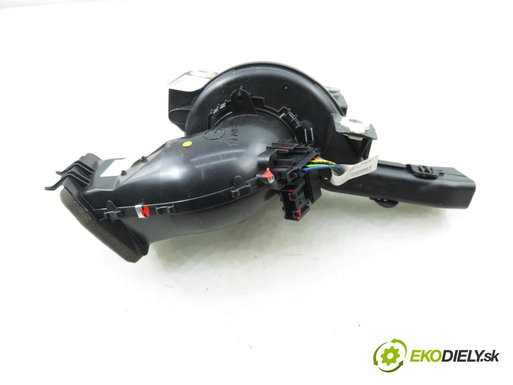 PEUGEOT 5008 (0U_, 0E_) MINIVAN 2010 110,00 2.0 HDi 150 / BlueHDi 150 - RHE (DW10CTED4) 1997,00 ventilátor větráku T5157001 ; 9683441680