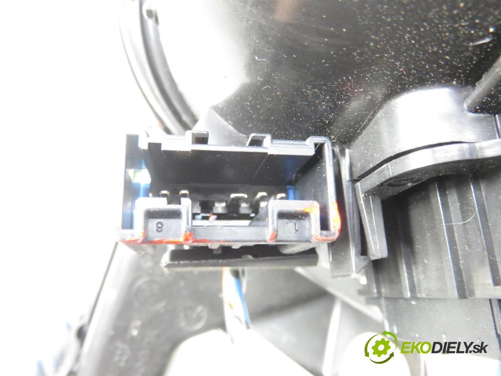 PEUGEOT 5008 (0U_, 0E_) MINIVAN 2010 110,00 2.0 HDi 150 / BlueHDi 150 - RHE (DW10CTED4) 1997,00 ventilátor větráku T5157001 ; 9683441680