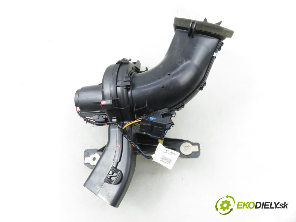 PEUGEOT 5008 (0U_, 0E_) MINIVAN 2010 110,00 2.0 HDi 150 / BlueHDi 150 - RHE (DW10CTED4) 1997,00 ventilátor větráku T5156001 ; 9683444380