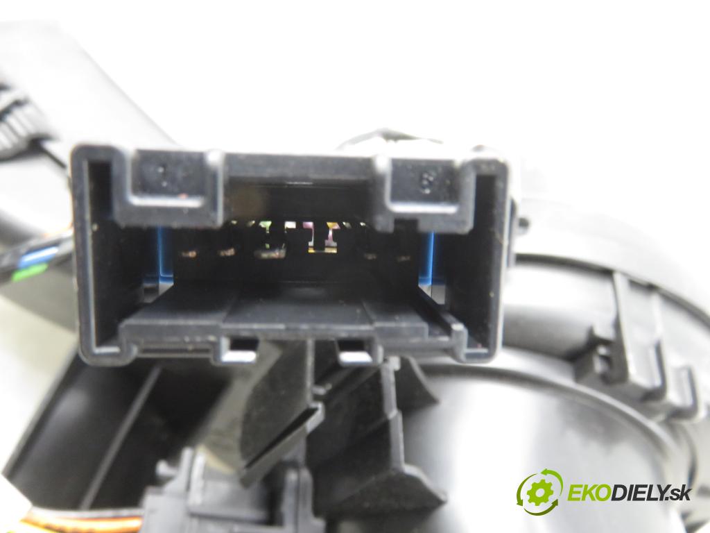 PEUGEOT 5008 (0U_, 0E_) MINIVAN 2010 110,00 2.0 HDi 150 / BlueHDi 150 - RHE (DW10CTED4) 1997,00 ventilátor větráku T5156001 ; 9683444380
