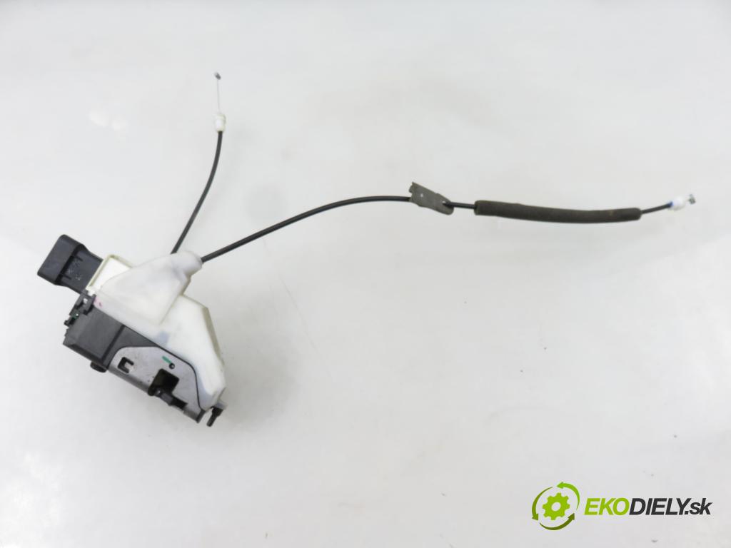 PEUGEOT 5008 (0U_, 0E_) MINIVAN 2010 110,00 2.0 HDi 150 / BlueHDi 150 - RHE (DW10CTED4) 1997,00 zámok 732290