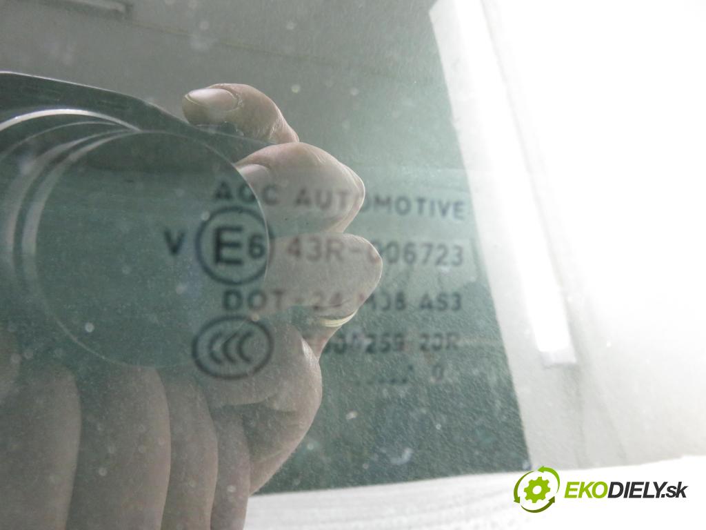 FIAT SCUDO (270_, 272_) BUS 2010 100,00 2.0 D Multijet - RHR 1997,00 Okno dverí pravé zadné