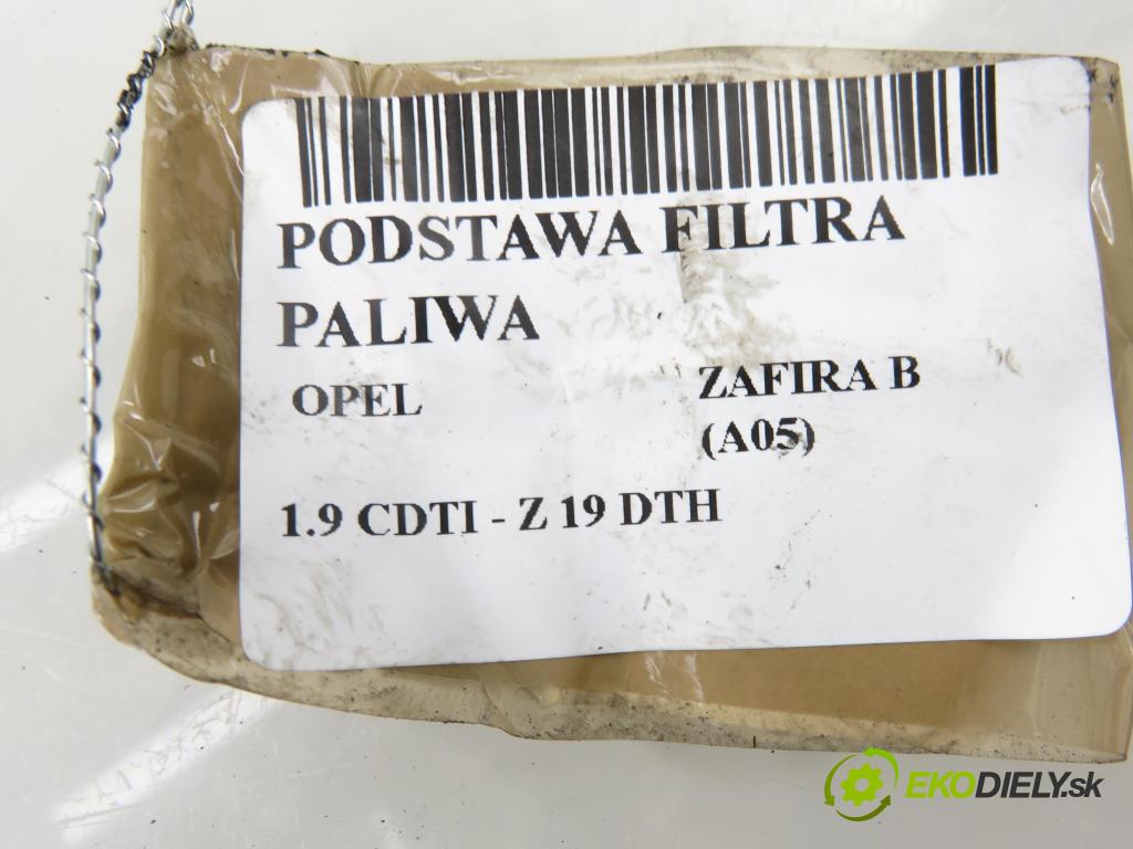 OPEL ZAFIRA B (A05) MINIVAN 2006 110,00 1.9 CDTI 150 - Z 19 DTH 1910,00 obal filtra paliva 13204107 (Kryt palivového filtru)