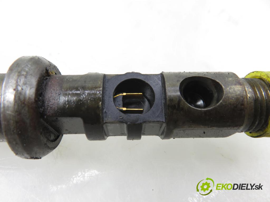 CITROEN C3 I (FC_) HB 2003 66,00 1.4 16V HDi - 8HY (DV4TED4) 1398,00 vstrekovač 9650059780 ; EJBR01001A (Vstrekovač paliva)