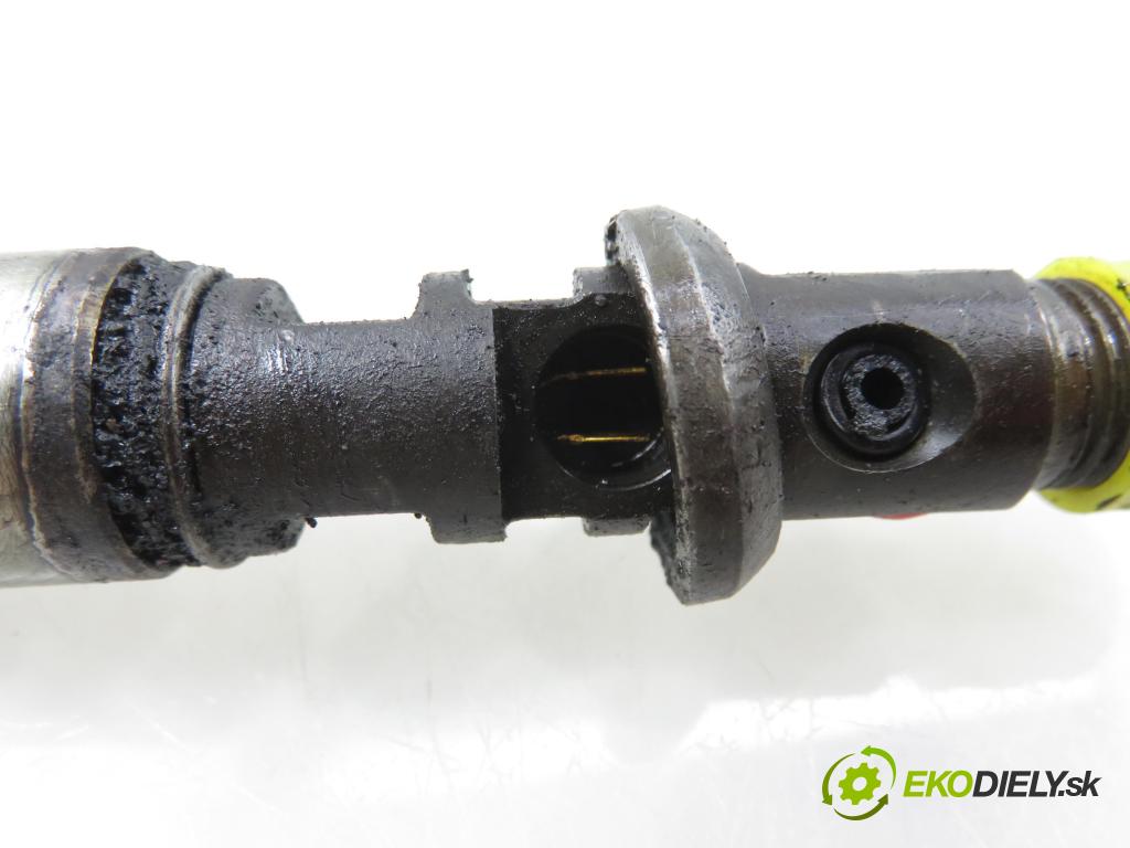 CITROEN C3 I (FC_) HB 2003 66,00 1.4 16V HDi - 8HY (DV4TED4) 1398,00 vstrekovač 9650059780 ; EJBR01001A (Vstrekovač paliva)