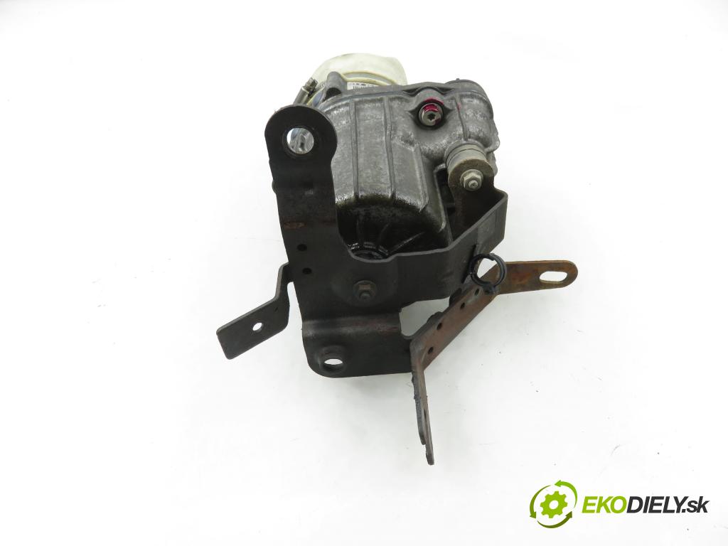 OPEL ZAFIRA B (A05) MINIVAN 2006 110,00 1.9 CDTI 150 - Z 19 DTH 1910,00 Pumpa servočerpadlo 13192897 ; 7652955142