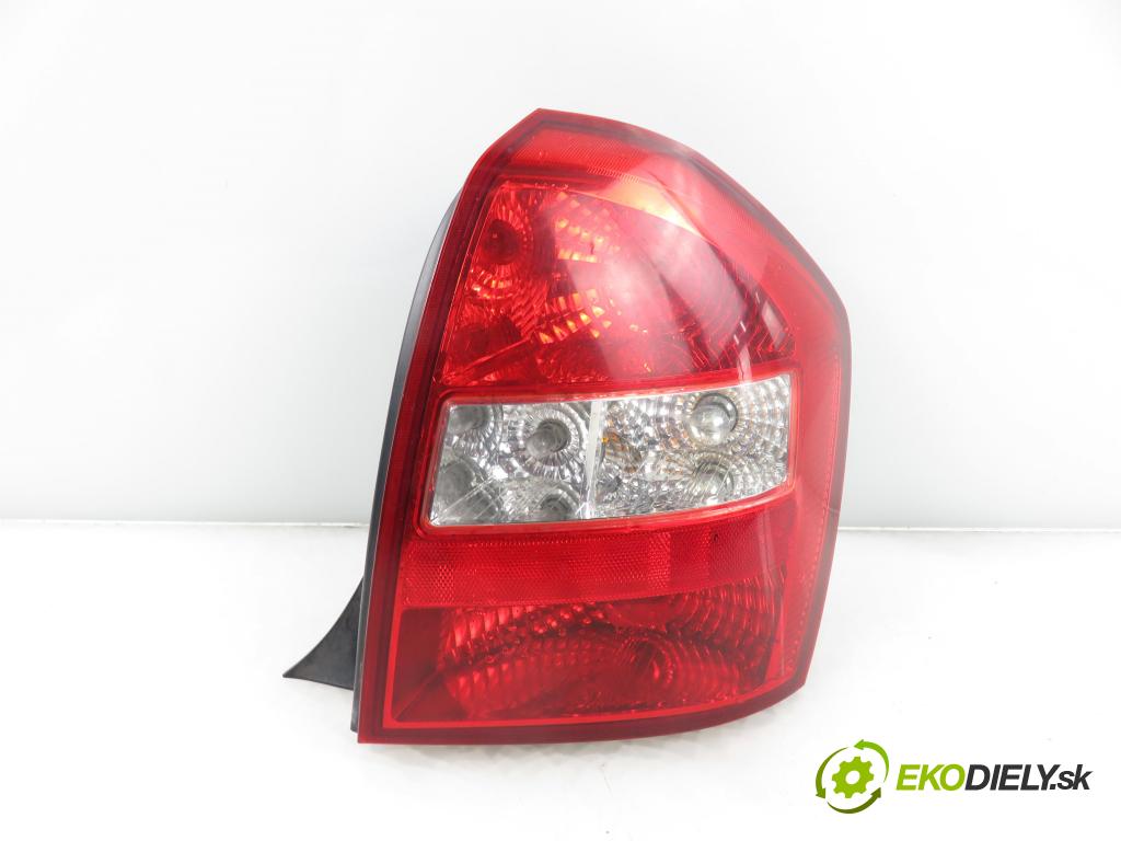 KIA CERATO I liftback (LD) HB 2004 83,00 2.0 CRDi - D4EA 1991,00 světlo pravé zadní 