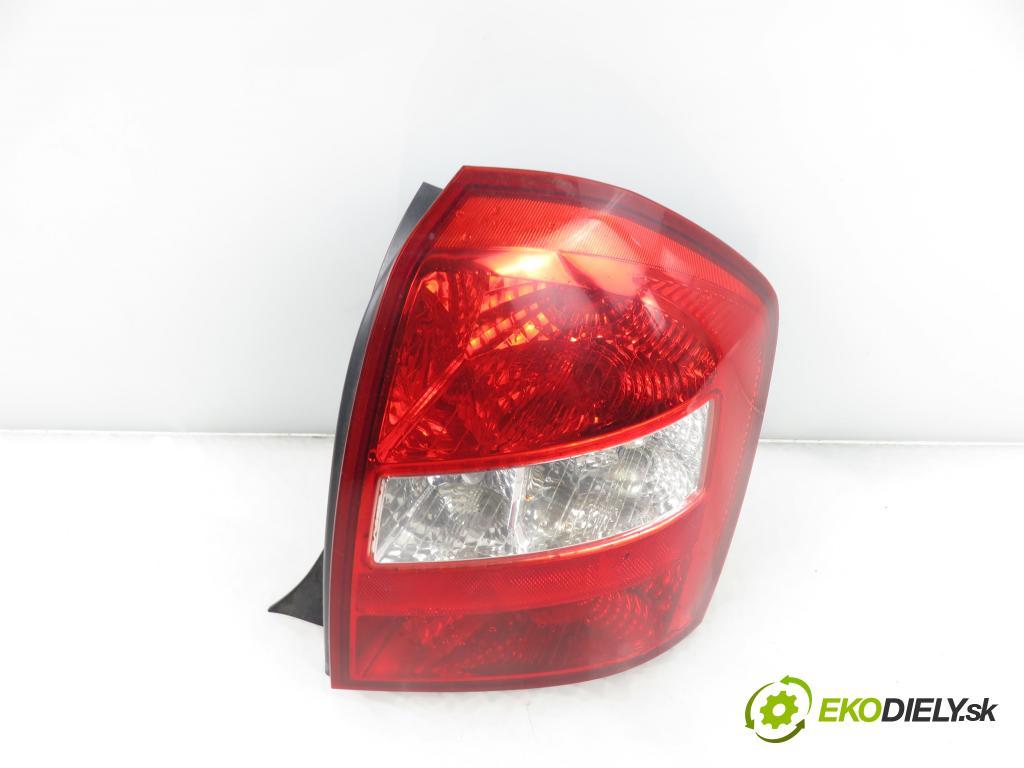 KIA CERATO I liftback (LD) HB 2004 83,00 2.0 CRDi - D4EA 1991,00 Svetlo pravé zadné