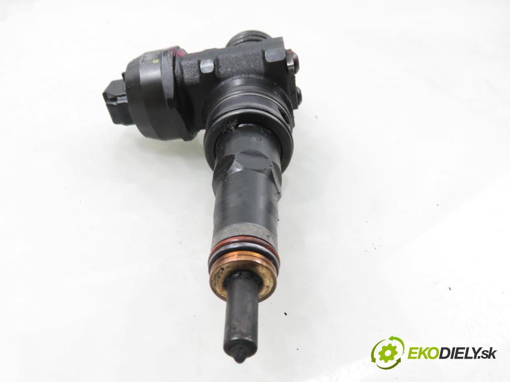 VW SHARAN (7M8, 7M9, 7M6) VAN 2002 85,00 1.9 TDI PD 115 4motion - AUY 1896,00 Vstrekovač 038130073AK ; 0414720038 (Vstrekovač paliva)