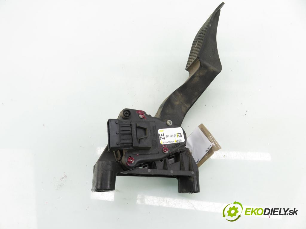 OPEL ZAFIRA B (A05) MINIVAN 2006 110,00 1.9 CDTI 150 - Z 19 DTH 1910,00 Potenciometer plynu 13125115ZE ; 6PV00811402 (Potenciometer plynového pedálu)