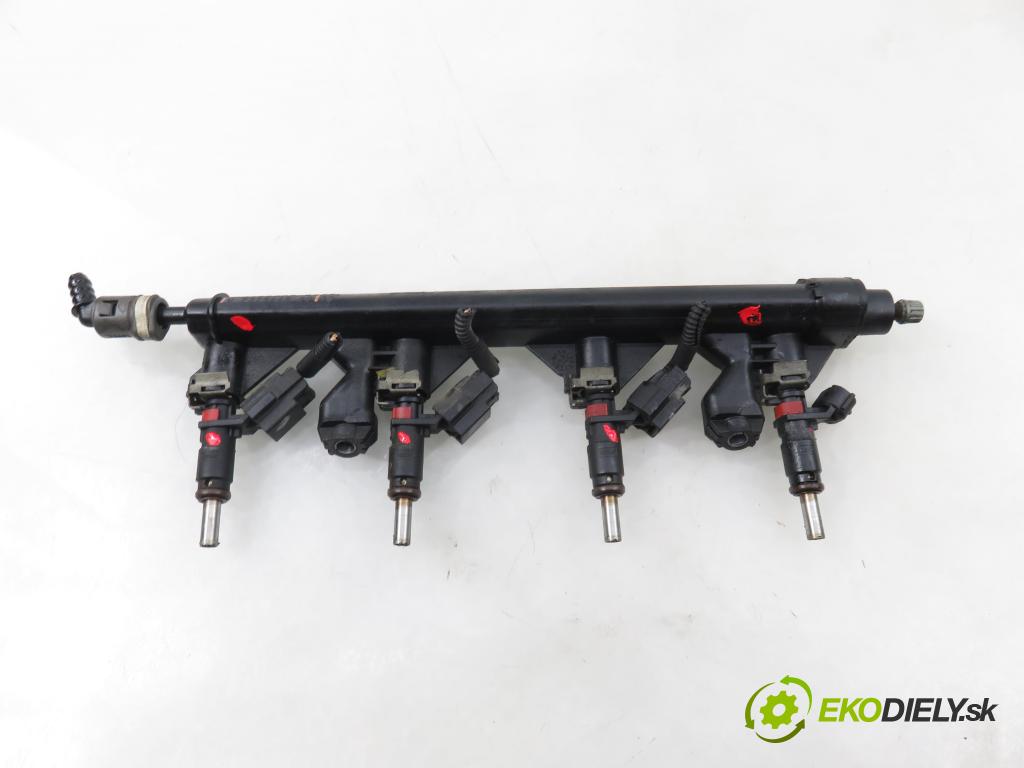 PEUGEOT 207 SW (WK_) KOMBI 2008 70,00 1.4 16V - 8FS (EP3) 1397,00 Lišta vstrekovacia V752817680 ; V757564580 (Vstrekovacia lišta)