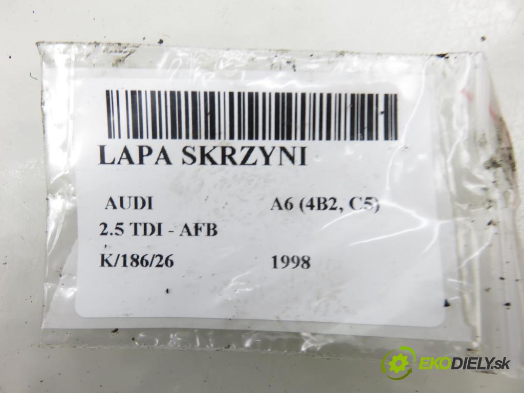 AUDI A6 (4B2, C5) SEDAN 1998 110,00 2.5 TDI - AFB 2496,00 Uchytenie prevodovky 8D0399113AH