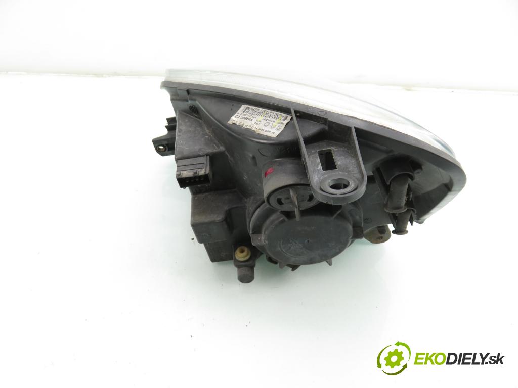 CITROEN BERLINGO / BERLINGO FIRST nadwozie wielkoprzestrzenne (MPV) KOMBIVAN 2005 80,00 1.6 16V (MFNFU) - NFU (TU5JP4) 1587,00 Svetlo PP 9644150880