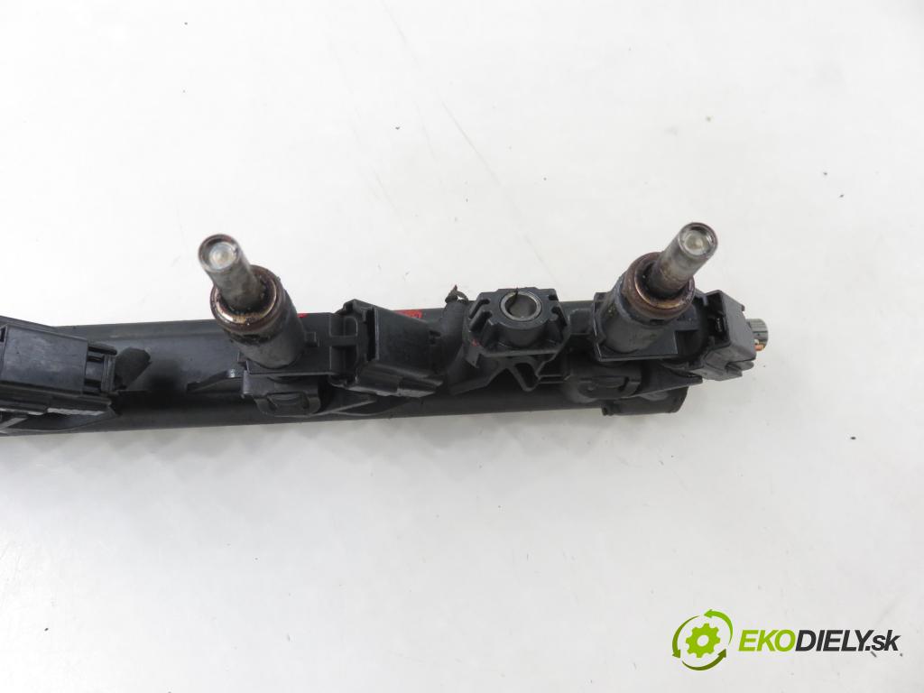 PEUGEOT 207 SW (WK_) KOMBI 2007 88,00 1.6 16V - 5FW (EP6) 1598,00 Lišta vstrekovacia V752817680 ; V754181680 (Vstrekovacia lišta)