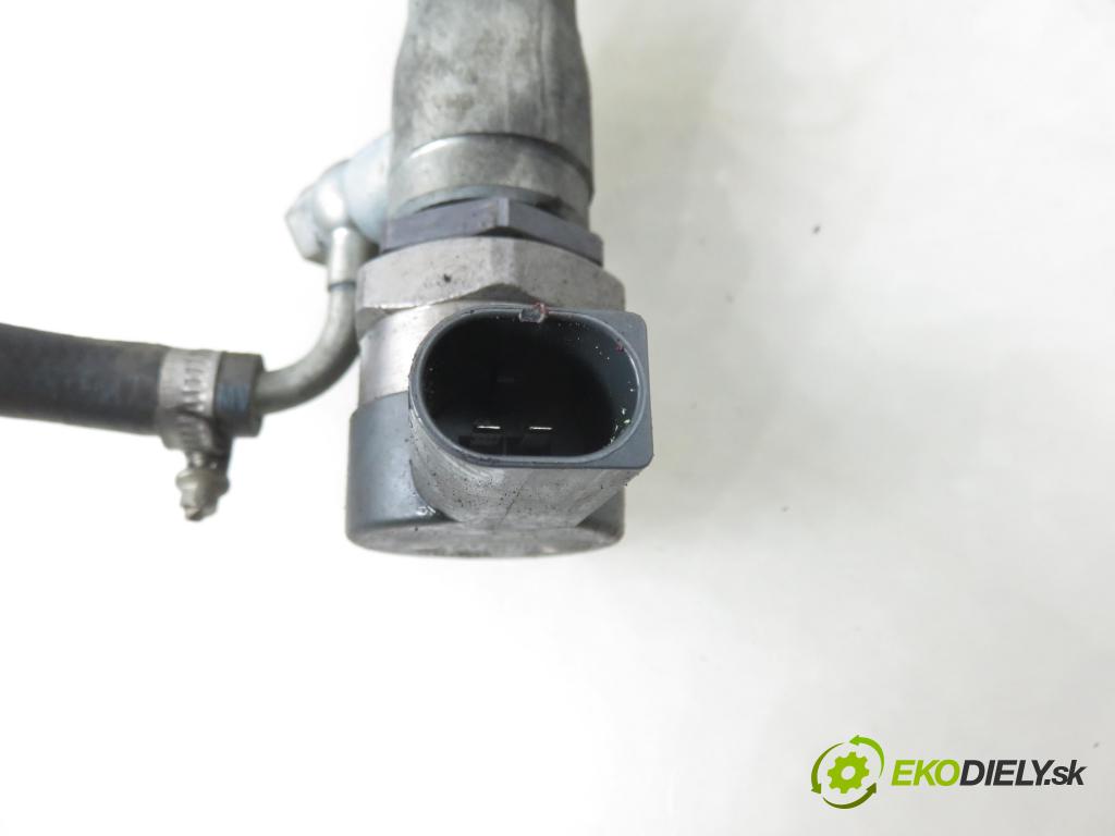 BMW 5 (E60) SEDAN 2006 120,00 520 d - M47 D20 (204D4) 1995,00 lišta vstřikovací 0445214030 ; 0281002481 ; 7787164 (Vstřikovací lišta)