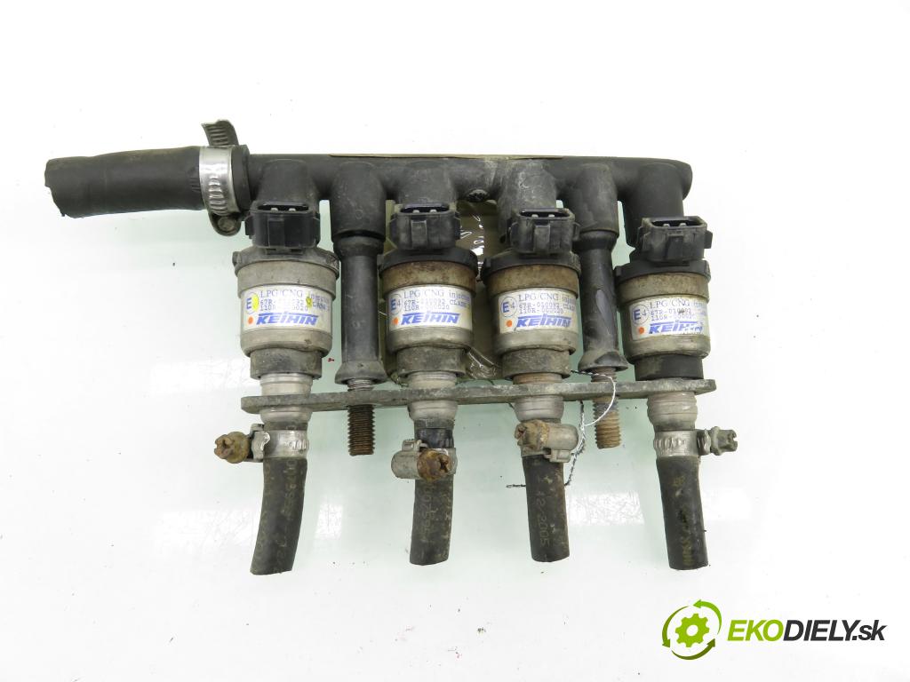 CITROEN BERLINGO / BERLINGO FIRST nadwozie wielkoprzestrzenne (MPV) KOMBIVAN 2005 80,00 1.6 16V (MFNFU) - NFU (TU5JP4) 1587,00 Lišta vstrekovacia LPG 67R010092 ; 67R010093