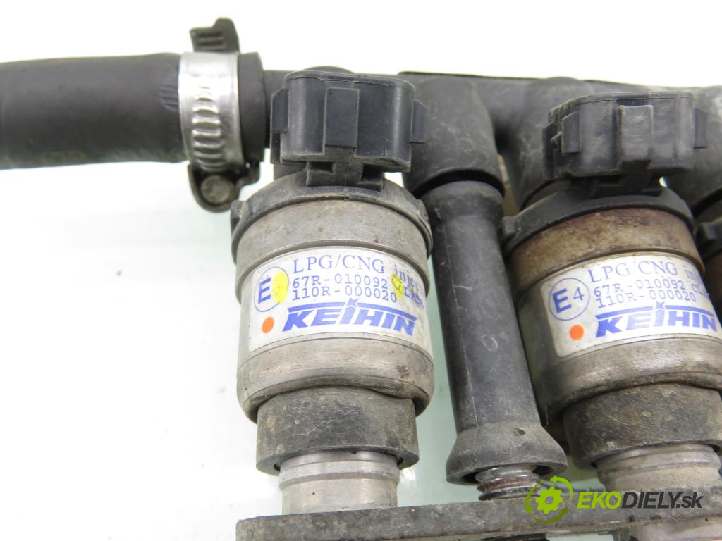 CITROEN BERLINGO / BERLINGO FIRST nadwozie wielkoprzestrzenne (MPV) KOMBIVAN 2005 80,00 1.6 16V (MFNFU) - NFU (TU5JP4) 1587,00 Lišta vstrekovacia LPG 67R010092 ; 67R010093