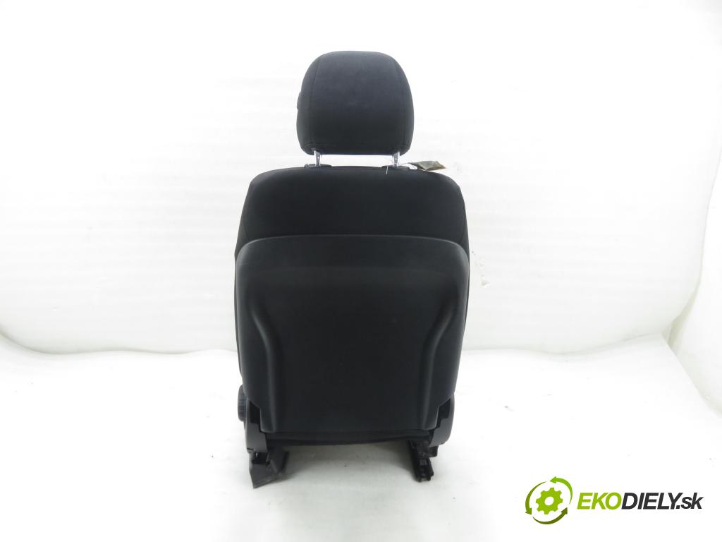 MERCEDES-BENZ KLASA A (W176) HB 2017 66,00 A 160 CDI / d (176.011) 90 - OM 607.951 1461,00 Sedadlo šoféri
