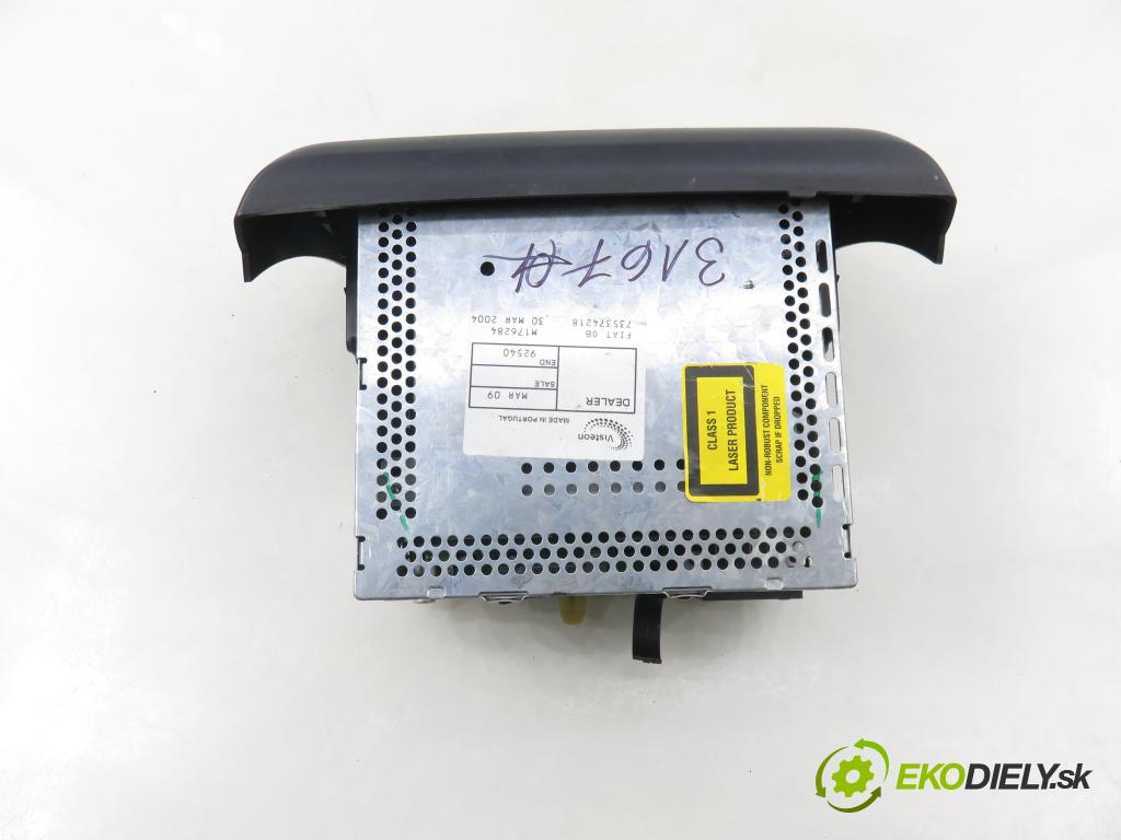 FIAT STILO Multi Wagon (192_) KOMBI 2004 66,00 1.4 16V - 192 B2.000 1368,00 RADIO CD 735374218 ; 2FCF18C838JA