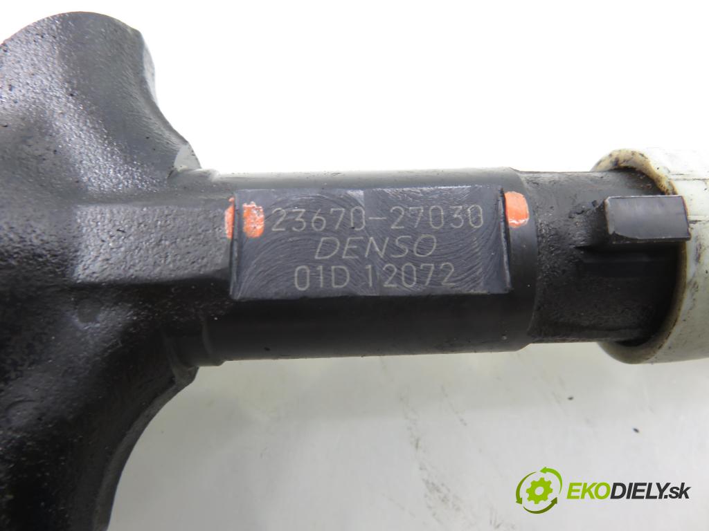 TOYOTA RAV 4 II (_A2_) SUV 2002 85,00 2.0 D-4D 4WD 116 - 1CD-FTV 1995,00 vstrekovač 2367027030 (Vstrekovač paliva)