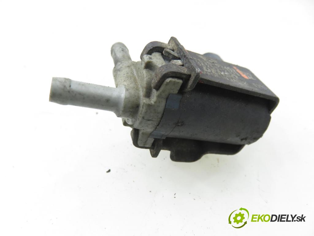 DAIHATSU SIRION (M1) HB 2000 75,00 1.3 Sport - K3-VE2 1298,00 ELEKTROVENTIL: VAKUUM: 1765097405 ; 1362002320