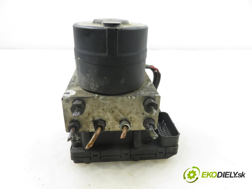VW GOLF III (1H1) HB 1996 66,00 1.8 - ABS 1781,00 Pumpa ABS 3A0907379 ; 10094603003 ; 10020400174 (Pumpa ABS)