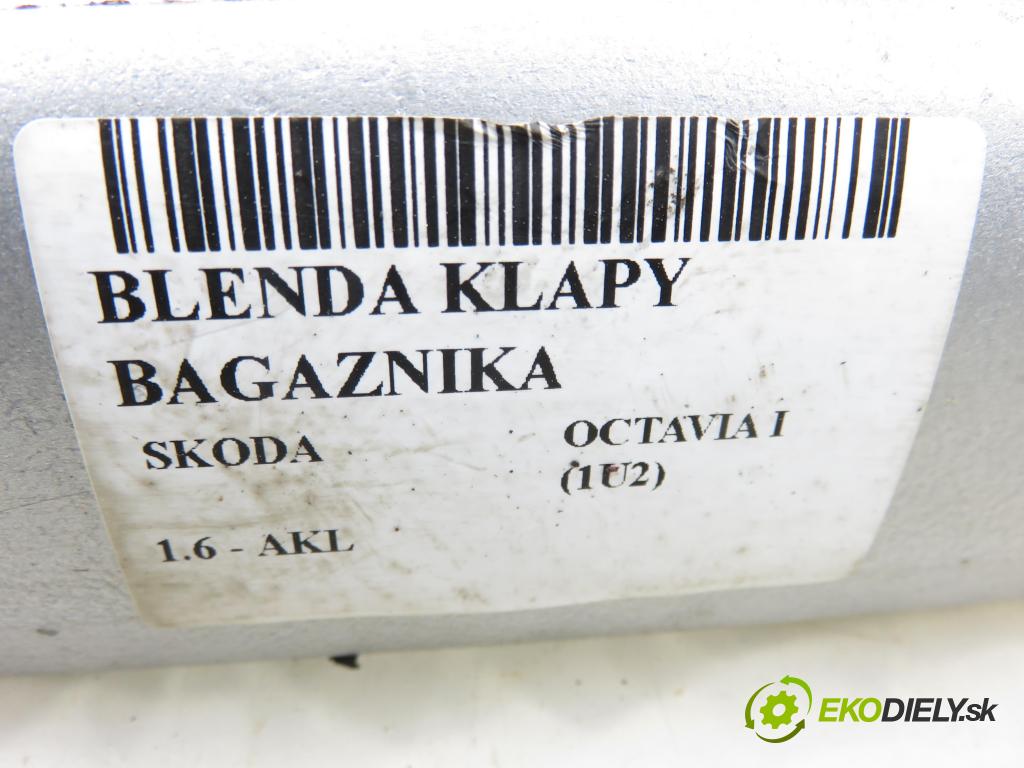SKODA OCTAVIA I (1U2) LIFTBACK 2002 74,00 1.6 - AKL 1595,00 Zadné čelo dverí kufor 1U6827577E