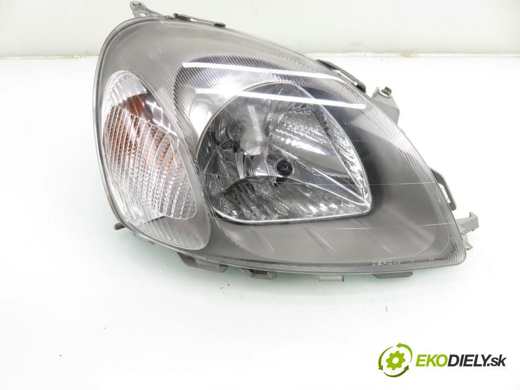 TOYOTA YARIS (_P1_) HB 2002 50,00 1.0 VVT- i 68 - 1SZ-FE 998,00 světlo PP