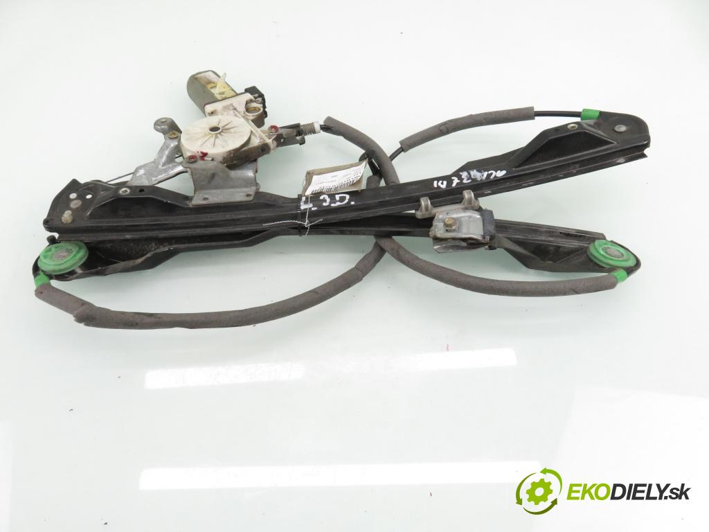 FORD FOCUS (DAW, DBW) HB 2000 96,00 2.0 16V - EDDF 1988,00 Mechanizmus okien 3D XS4123201