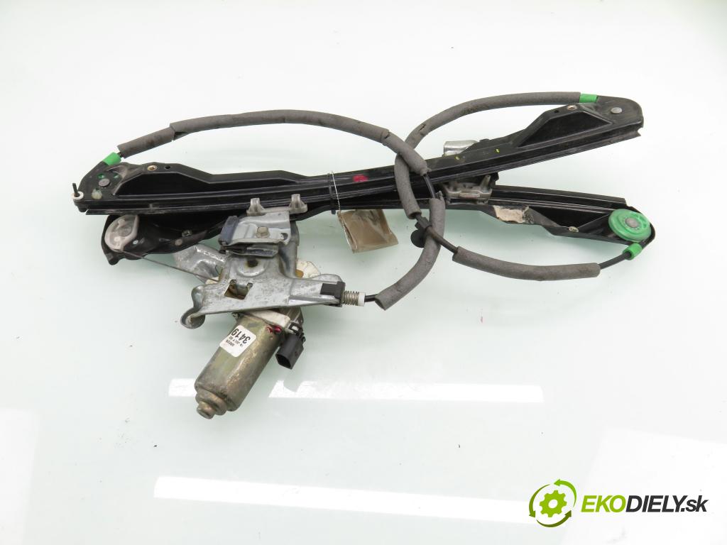 FORD FOCUS (DAW, DBW) HB 2000 96,00 2.0 16V - EDDF 1988,00 Mechanizmus okien 3D XS4123201