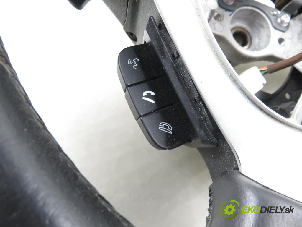 SUZUKI VITARA (LY) CROSSOVER 2016 0,00 1.6 (APK 416) - M16A 1586,00 Volant 4811061ML1GJL (Volant)
