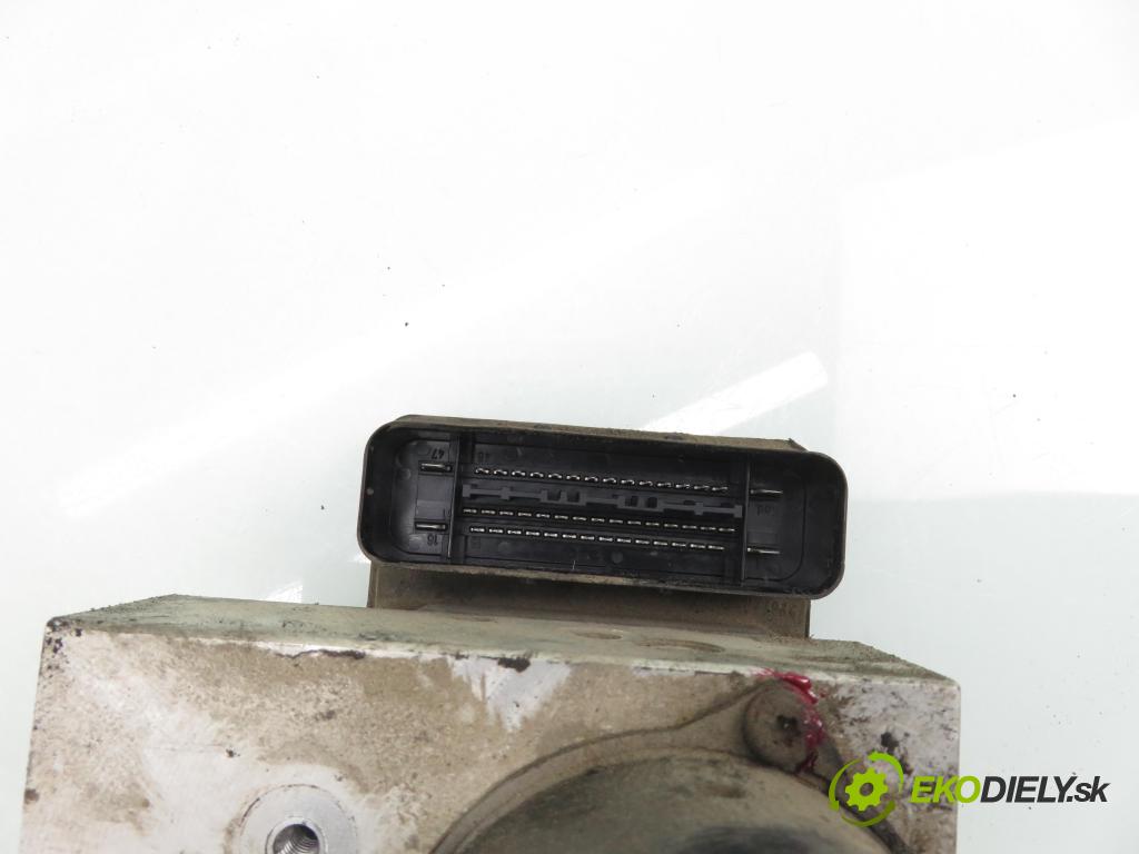 VW TRANSPORTER V Autobus (7HB, 7HJ, 7EB, 7EJ, 7EF, 7EG, 7HF, 7E BUS 2003 77,00 1.9 TDI - AXB 1896,00 Pumpa ABS 7H0614111 ; 7H0907379 ; 10020403104 (Pumpa ABS)