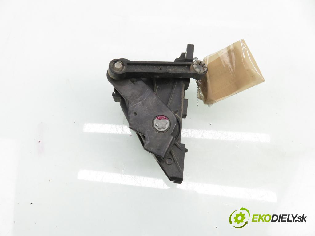 RENAULT KANGOO (KC0/1_) KOMBIVAN 2008 50,00 1.5 dCi 68 - K9K 714 1461,00 Potenciometer plynu 8200699691 ; 6PV00811924 (Potenciometer plynového pedálu)