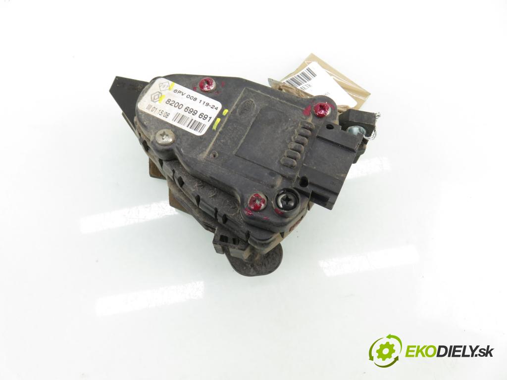 RENAULT KANGOO (KC0/1_) KOMBIVAN 2008 50,00 1.5 dCi 68 - K9K 714 1461,00 Potenciometer plynu 8200699691 ; 6PV00811924 (Potenciometer plynového pedálu)