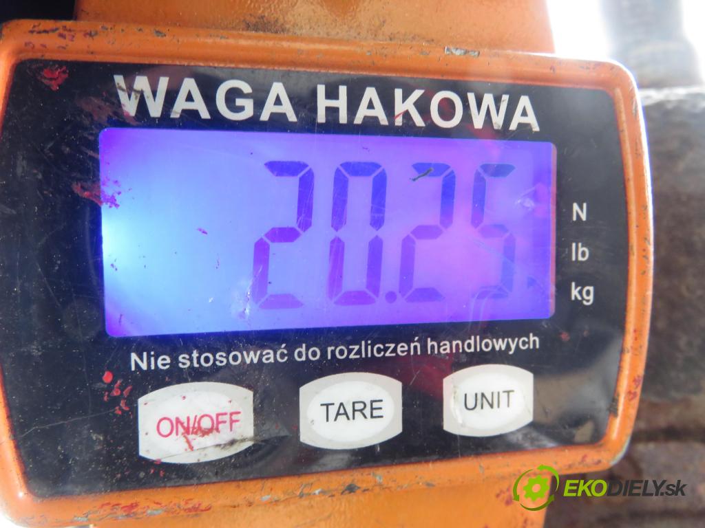 HYUNDAI SANTA FÉ I (SM) SUV 2004 107,00 2.4 16V 146 - G4JS-G 2351,00 nádržka paliva benzín 