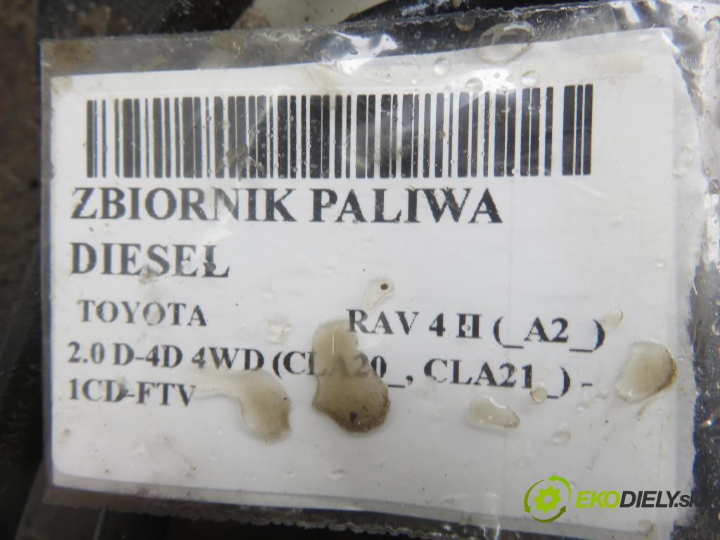 TOYOTA RAV 4 II (_A2_) SUV 2002 85,00 2.0 D-4D 4WD 116 - 1CD-FTV 1995,00 nádržka paliva diesel