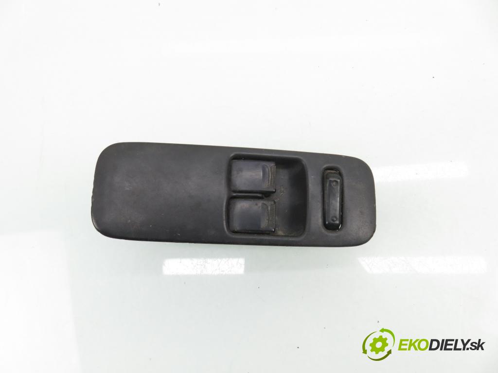 SUZUKI IGNIS (FH) HB 2002 61,00 1.3 (HV51, HX51, RG413) - M13A 1328,00 Panel ovládania okien 3799075F0