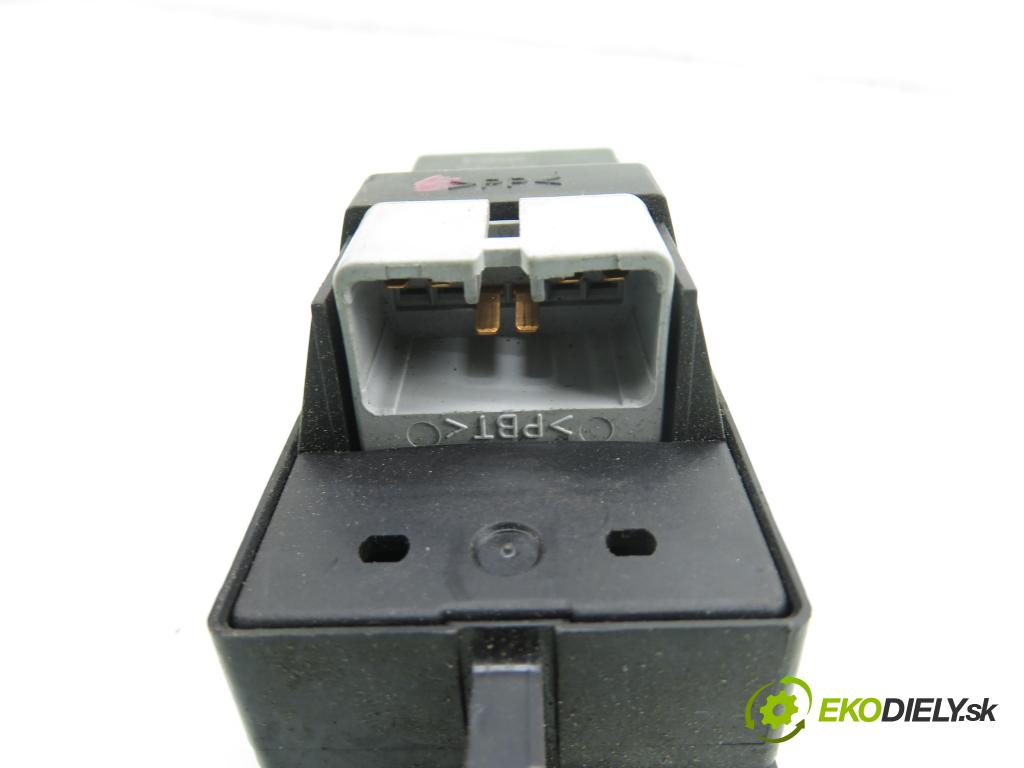 SUZUKI IGNIS (FH) HB 2002 61,00 1.3 (HV51, HX51, RG413) - M13A 1328,00 Panel ovládaní oken 3799075F0