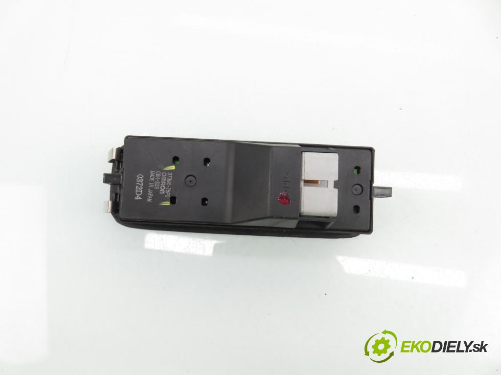 SUZUKI IGNIS (FH) HB 2002 61,00 1.3 (HV51, HX51, RG413) - M13A 1328,00 Panel ovládaní oken 3799075F0