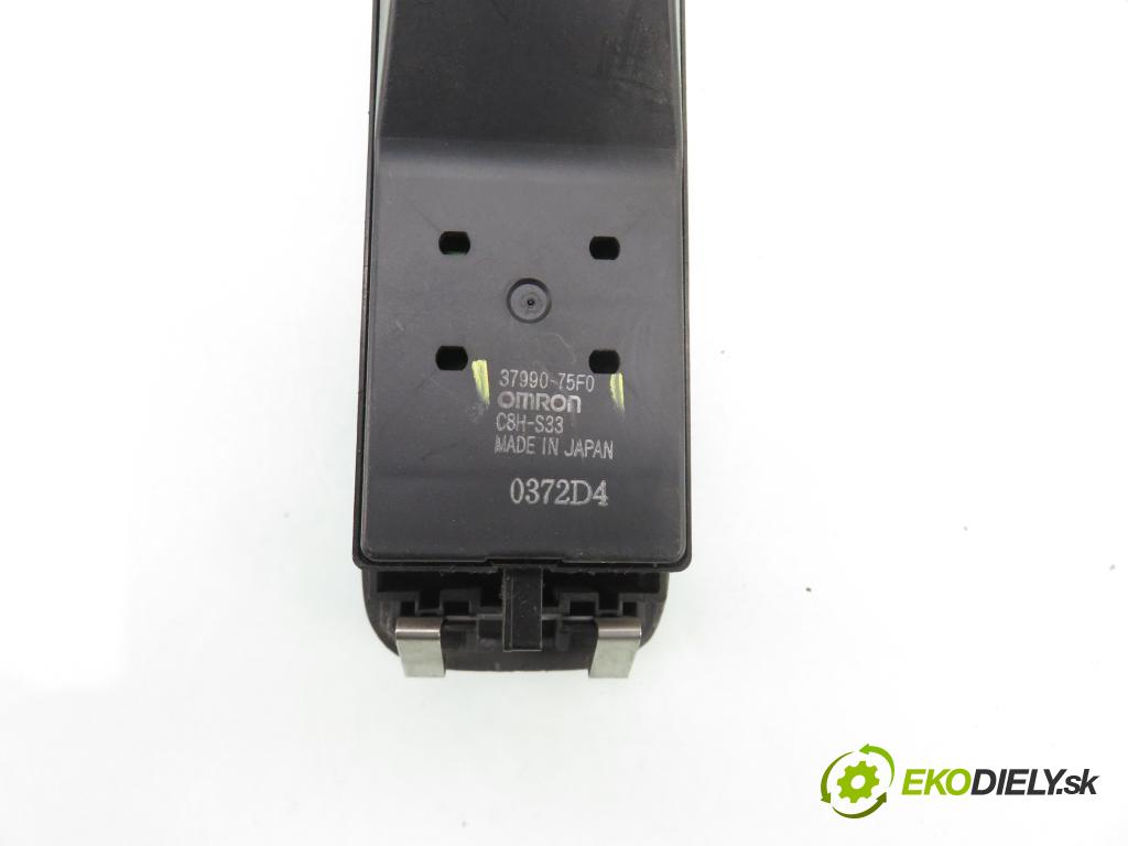 SUZUKI IGNIS (FH) HB 2002 61,00 1.3 (HV51, HX51, RG413) - M13A 1328,00 Panel ovládaní oken 3799075F0