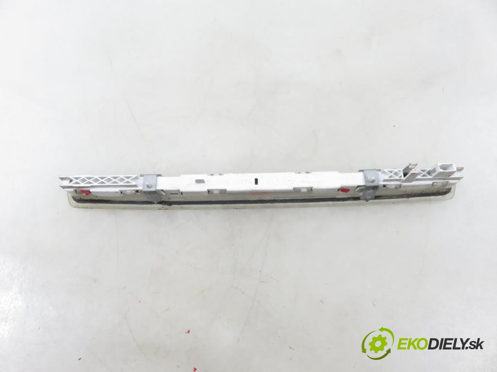 OPEL VECTRA C (Z02) SEDAN 2004 90,00 1.8 16V 122 - Z 18 XE 1796,00 svetlo bŕzd