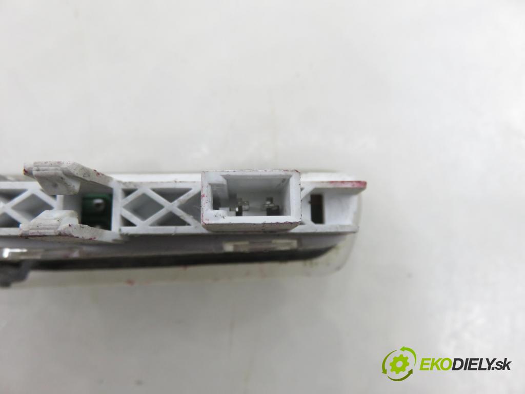 OPEL VECTRA C (Z02) SEDAN 2004 90,00 1.8 16V 122 - Z 18 XE 1796,00 svetlo bŕzd