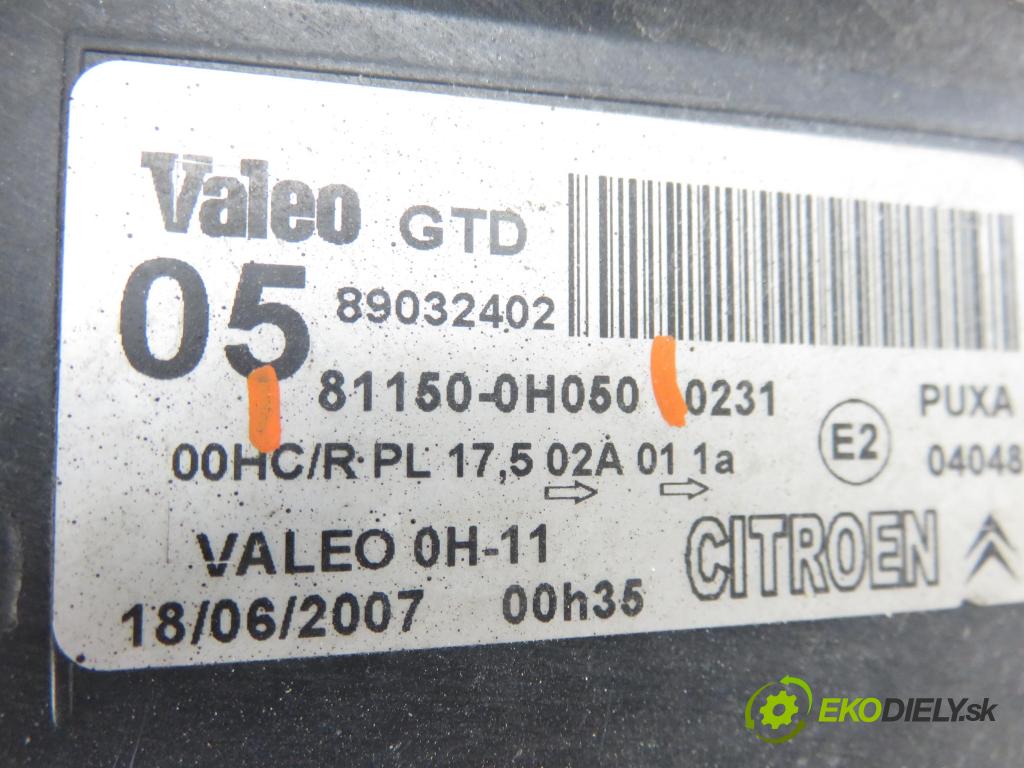 CITROEN C1 (PM_, PN_) HB 2007 50,00 1.0 12V R3 68 - 1KR-FE 998,00 světlo LP 811500H050