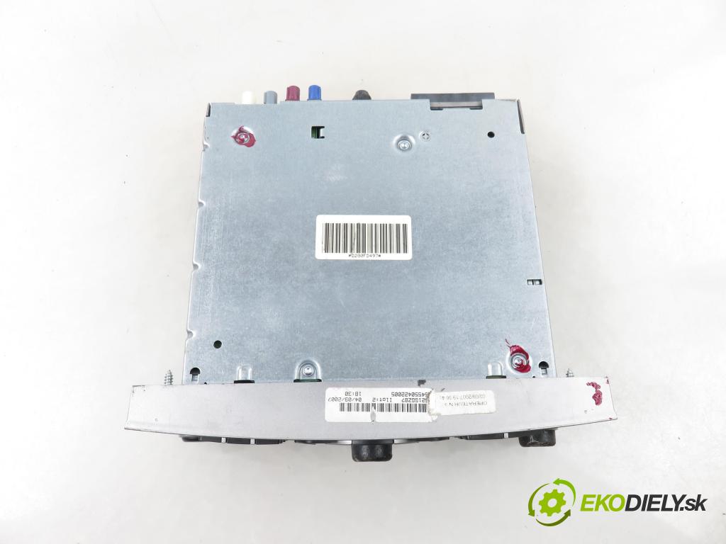 PEUGEOT 407 SW (6E_) KOMBI 2007 100,00 2.0 HDi 135 - RHR 1997,00 RADIO CD 96645760YP