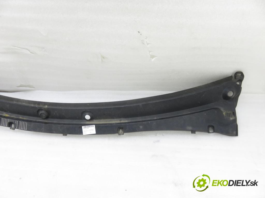 RENAULT MASTER III Skrzynia (FV) FURGON 2011 92,00 2.3 dCi 125 FWD (FV0C, FV0D) - M9T 676 2298,00 Torpédo, plast pod čelné okno 668110010R ; 668110011R (Torpédo (plast pod čelným sklom))
