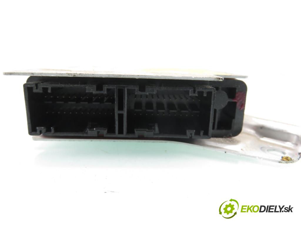 CITROEN C1 (PM_, PN_) HB 2007 50,00 1.0 12V R3 68 - 1KR-FE 998,00 MODUL air BAG 891700H010 ; 212388101